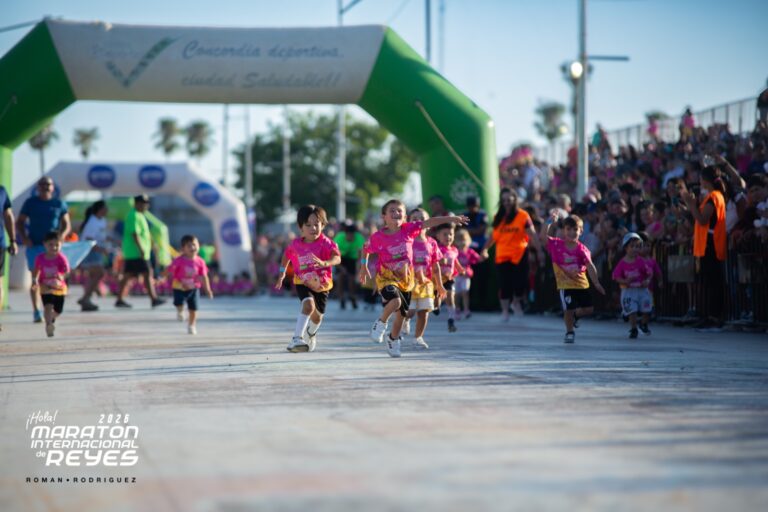 Más de mil niños y niñas protagonizaron la «Mini Reyes» en el Corsódromo de Concordia