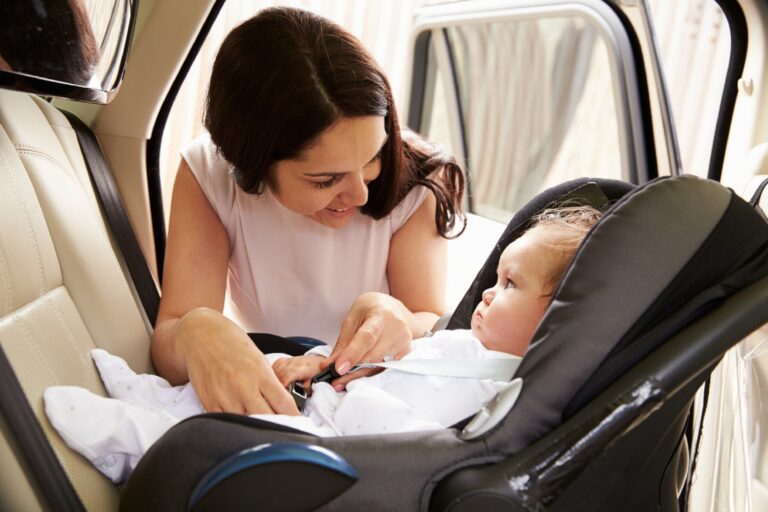 Las claves para proteger a los niños en cada viaje en auto
