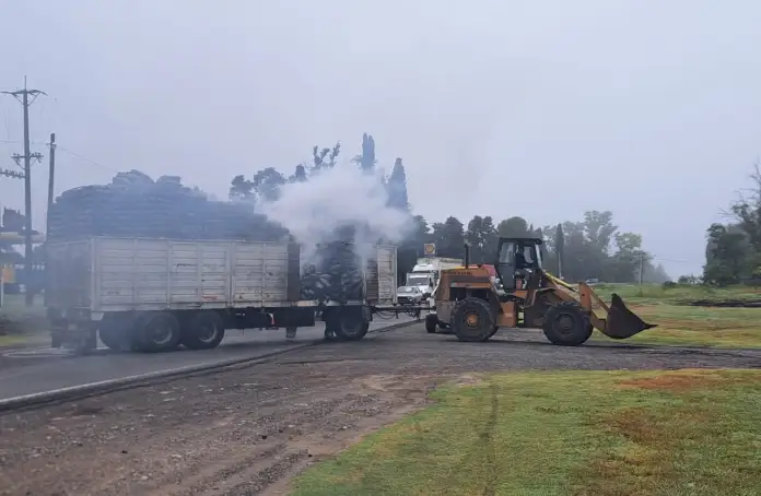 Se incendio un acoplado con carbón