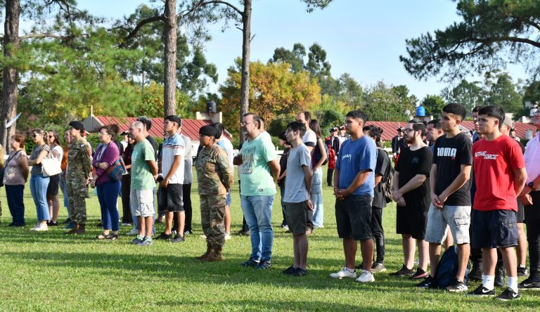 Abrieron los talleres del Regimiento