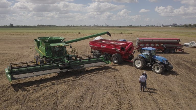 El alarmante dato que revela cuántas toneladas de soja se necesitan hoy para comprar un tractor