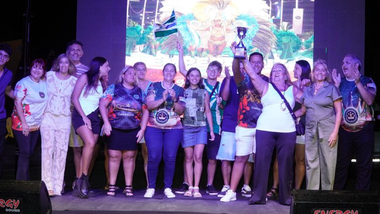 El Carnaval de Concordia coronó a sus máximas figuras en una noche de gloria y pasión
