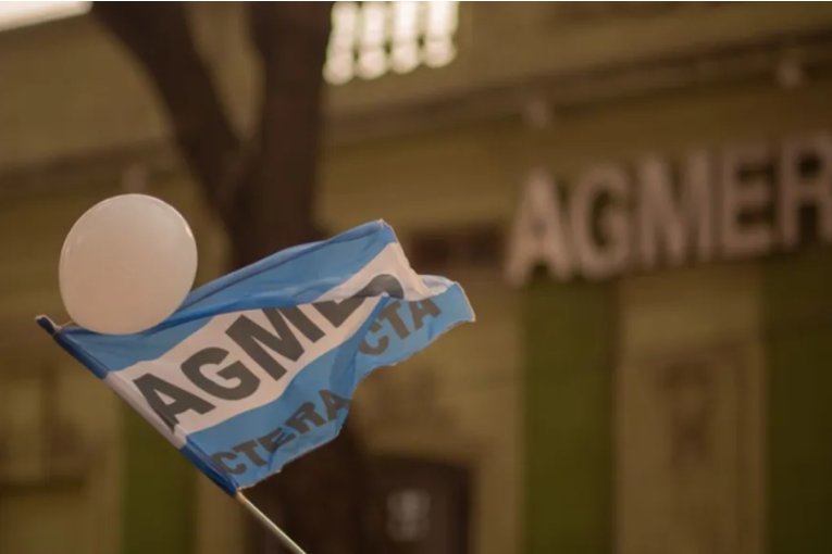 Agmer convocó a un paro docente y cuestionó al Gobierno provincial por la situación económica