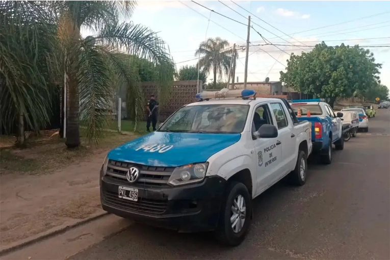 El hijo de ex jefe narco llevó una réplica de arma de fuego a una escuela de Concordia
