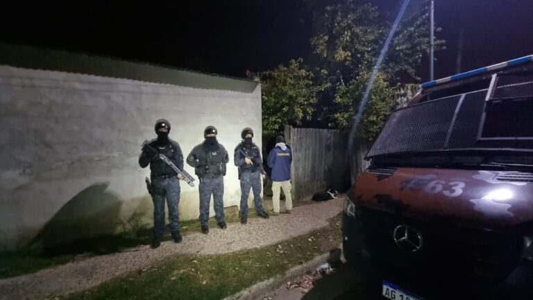 ¿Ajuste de cuentas de película? Giro en la causa del hombre hallado desnudo y atado