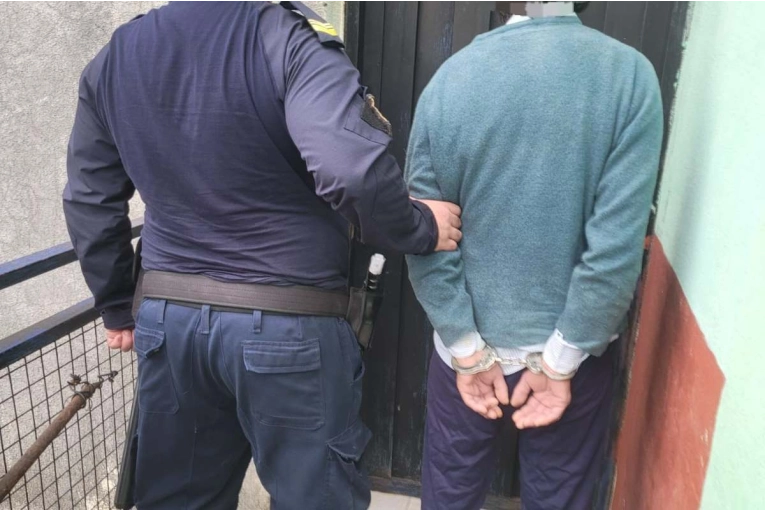 Detenido tras amenazar a un vecino con una cuchilla en Concordia