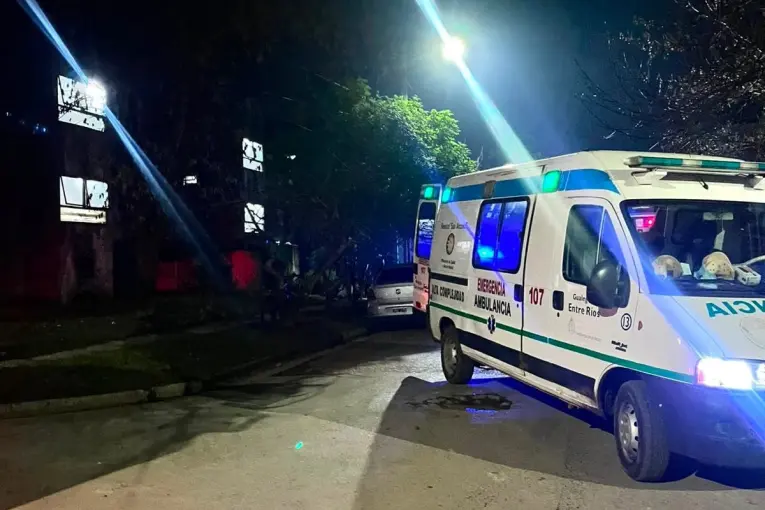Rescate Heroico: Mujer Salvada de un Incendio en Gualeguay