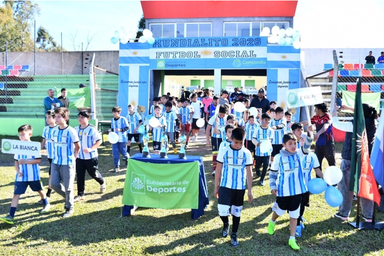 Inicia el Mundialito de Fútbol Social en Concordia con la participación de 500 niños