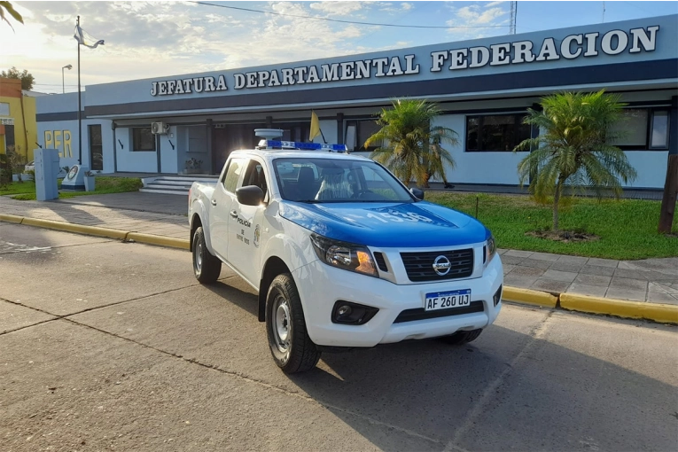 Policía investiga el descubrimiento de un feto en un basural de Federación