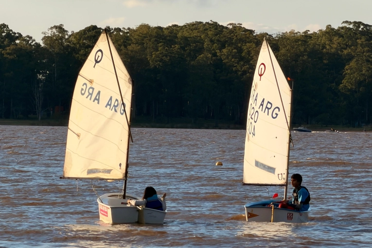 Jornada abierta de iniciación a la navegación a vela para chicos