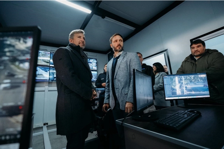 Frigerio Inaugura Avanzado Centro de Monitoreo Policial en Concordia