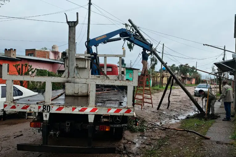 Concordia en Emergencia: La Municipalidad Activa Operativos de Asistencia Tras el Temporal