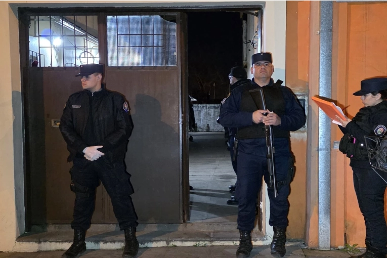 Desmantelan red de narcomenudeo: Seis detenidos y 200 dosis de cocaína incautadas