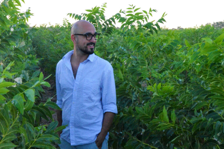 Abel Pintos: De la Música a la Agricultura, un Legado Verde en Entre Ríos
