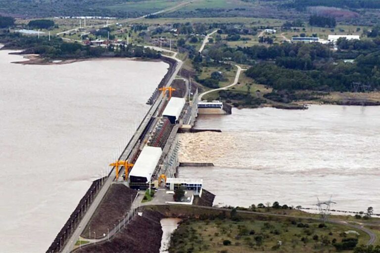 El río Uruguay se prepara para un nuevo aumento de nivel en las próximas horas