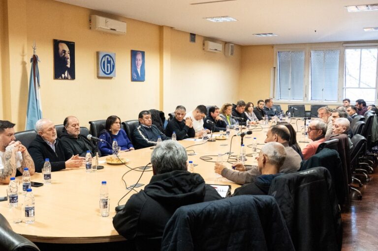 Crisis en Granja Tres Arroyos: Se Forma Mesa de Diálogo entre Sectores Clave