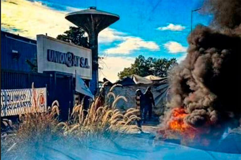 Protestas en Gualeguaychú por el despido masivo en Unionbat S.A.