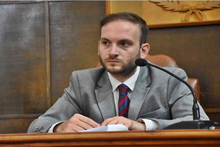 Concordia Lamenta la Pérdida del Concejal Guillermo Satalía Méndez