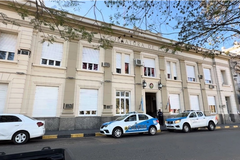 Operativo policial salva la vida de una mujer en crisis en Concordia
