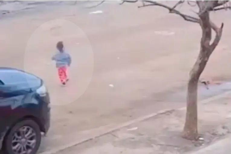 Atropello en Concordia: Motociclista asaltado tras accidente con una niña de dos años