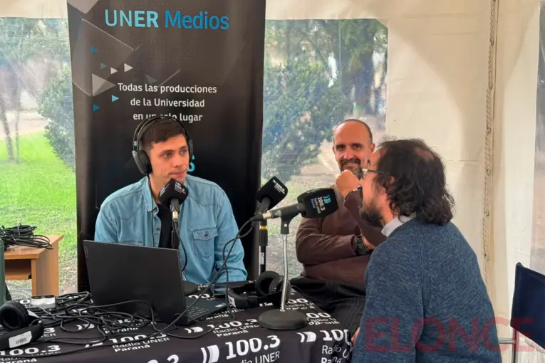 Las Radios de la UNER Celebran 15 Años con una Vibrante Transmisión Abierta