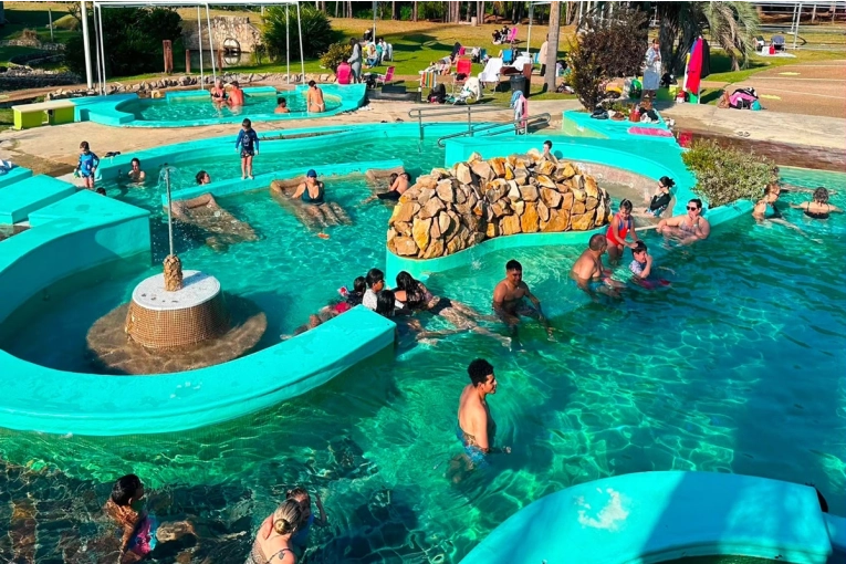 El Lago de Salto Grande se consolida como destino turístico en vacaciones de invierno
