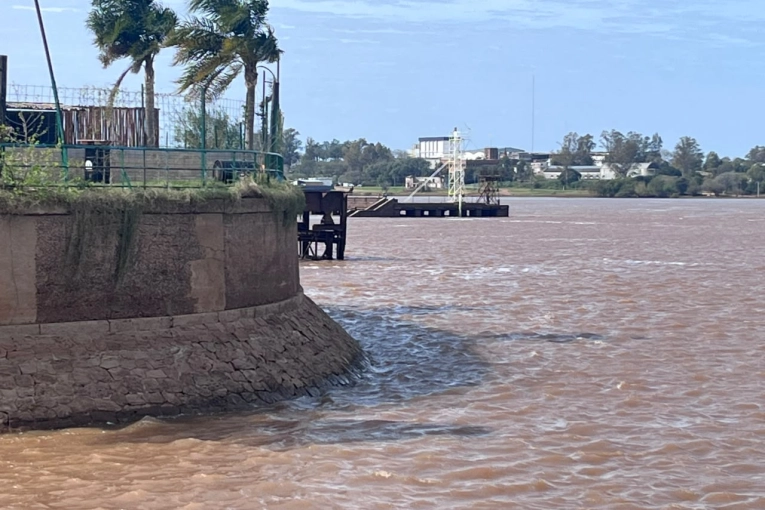 El río Uruguay continúa su descenso en Concordia: ¿Qué significa para la región?