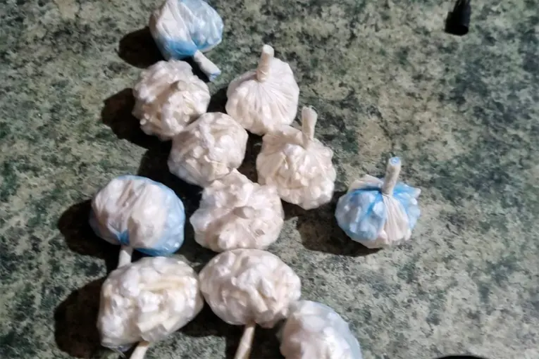 Cocaína y balas: Un hombre herido revela un oscuro trasfondo