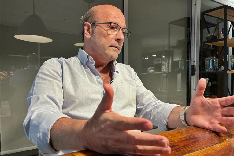 Controversia por el sistema de alimentación escolar: Abogado critica respuesta provincial