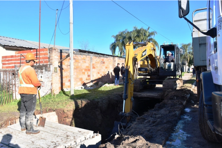 Concordia avanza en obras para mejorar el desagüe pluvial