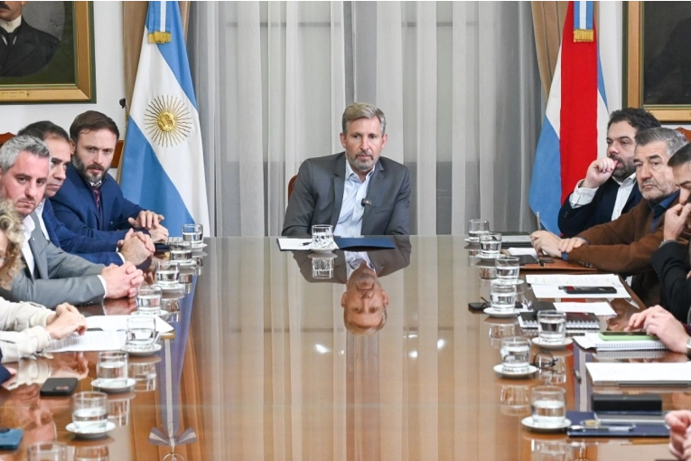 Intendentes ribereños se reúnen para coordinar acciones ante la crecida de ríos
