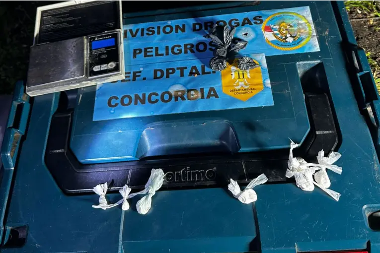 Detienen a Dos Hombres con Drogas en Concordia: Un Operativo Exitoso