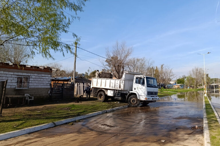 Evacuación Preventiva en Concordia: Familias Desplazadas por la Creciente del Río Uruguay