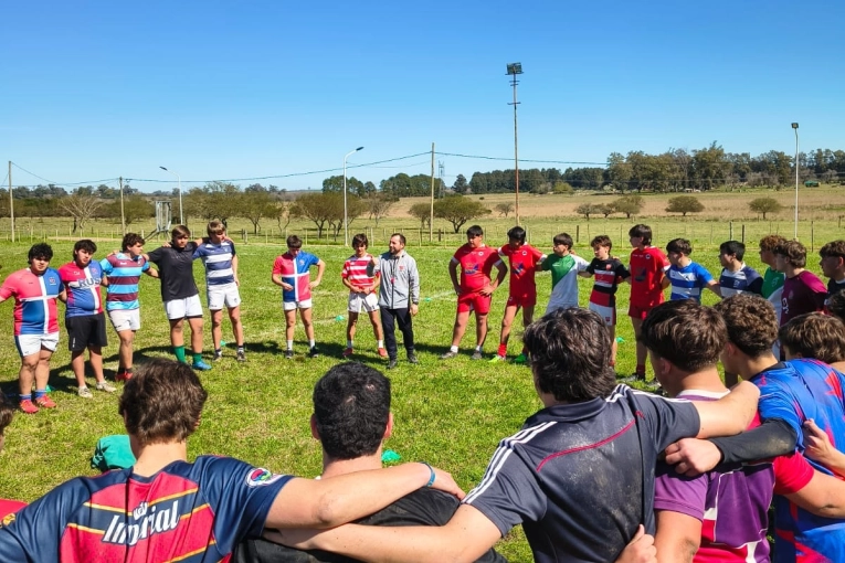 Rugbiers de Concordia se Preparan para el M16 Desarrollo en Junín