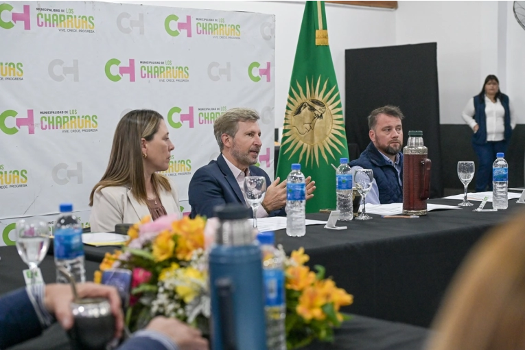 Frigerio Enfoca Sus Esfuerzos en la Mejora de Caminos Productivos