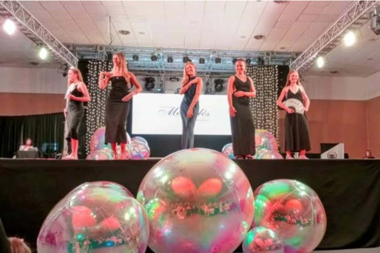 Gran Desfile Show de LALCEC Concordia: Una Noche Solidaria Imperdible