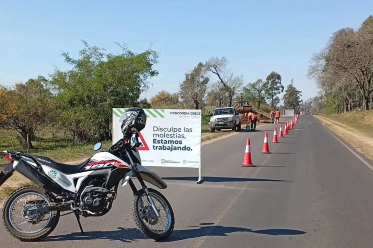 Precaución al circular: Obras en el ingreso a Benito Legerén