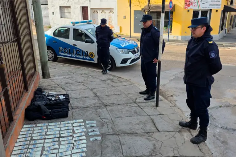 Detenidos en Concordia: Más de $5 millones y joyas de origen sospechoso incautados