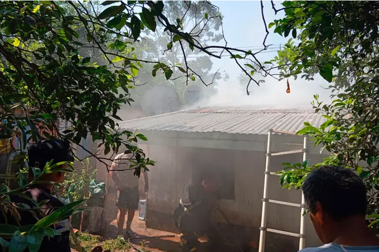 Incendio en una vivienda: una mujer de 85 años sufre un accidente con un espiral