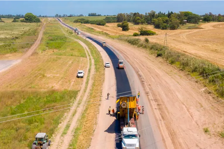 Aprobado crédito de US$280 millones para modernizar la infraestructura vial en Entre Ríos