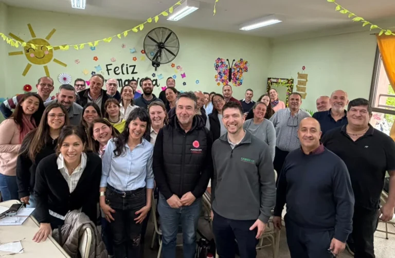 Impulsan la Conexión entre Escuelas Técnicas y el Sector Productivo en Entre Ríos Impulsan la Conexión entre Escuelas Técnicas y el Sector Productivo en Entre Ríos