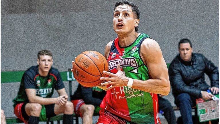 Recreativo se Mantiene Invicto tras Triunfo en Crespo Recreativo se Mantiene Invicto tras Triunfo en Crespo