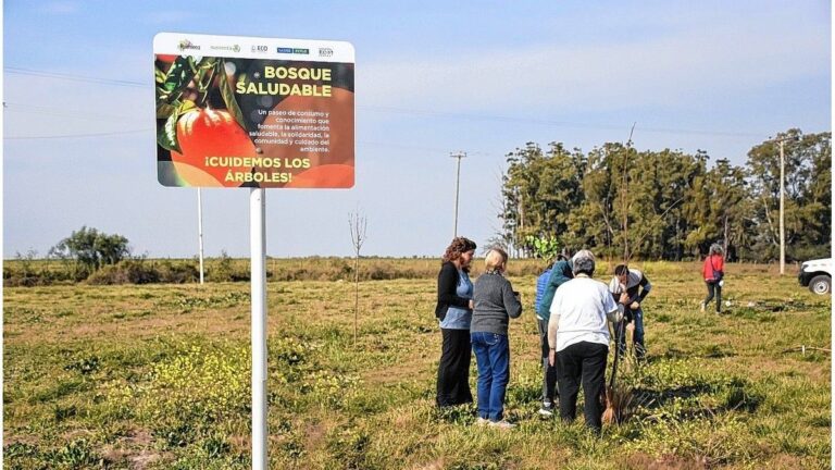 General Ramírez impulsa bosques frutales para fomentar la biodiversidad y la educación ambiental General Ramírez impulsa bosques frutales para fomentar la biodiversidad y la educación ambiental