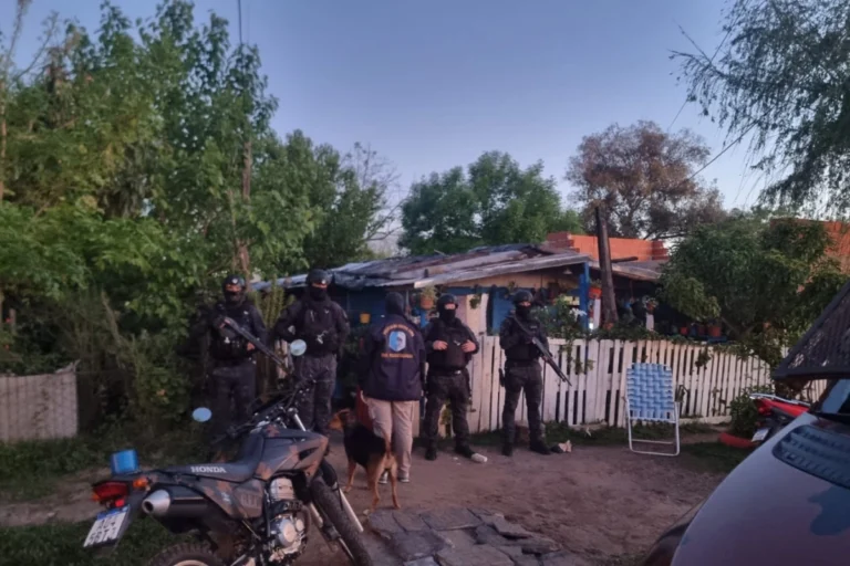 Allanamiento en Concordia: Tres detenidos por narcomenudeo y un importante decomiso