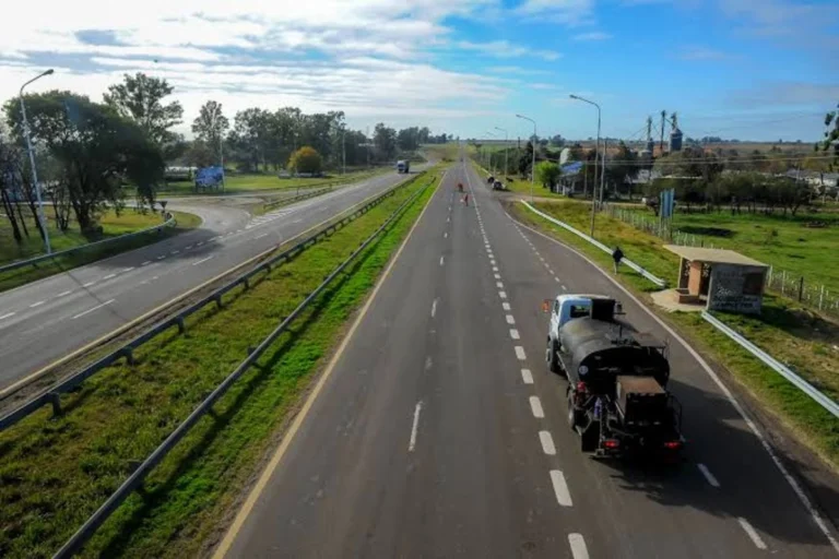 Mesopotámico SA asume el control de rutas clave en Entre Ríos Mesopotámico SA asume el control de rutas clave en Entre Ríos