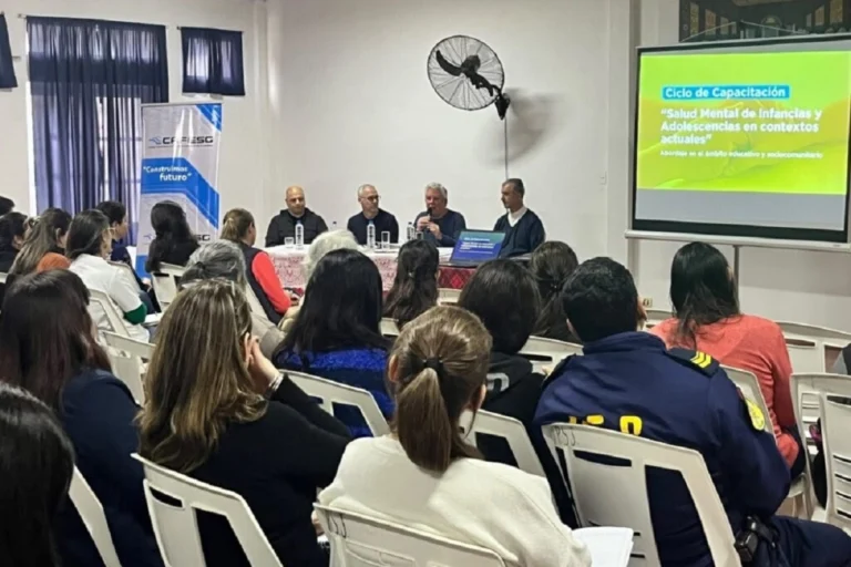 Intervención comunitaria en San José: Un llamado a la prevención del suicidio Intervención comunitaria en San José: Un llamado a la prevención del suicidio