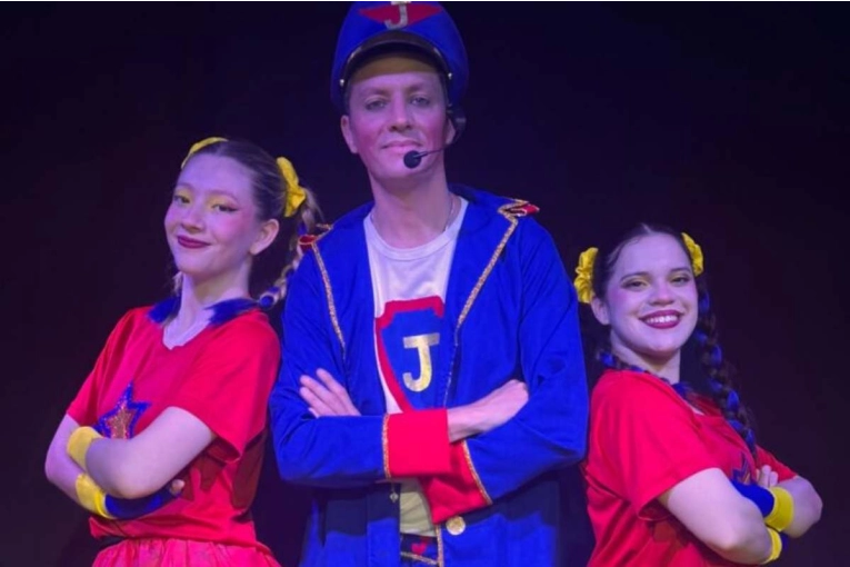 Capitán Jota trae su show familiar al Teatro Gran Odeón de Concordia Capitán Jota trae su show familiar al Teatro Gran Odeón de Concordia