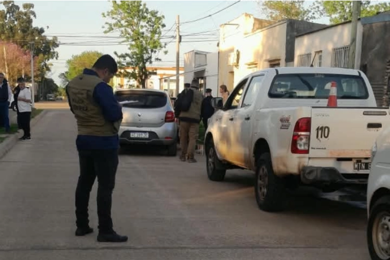 Niña de 9 años sufre accidente al bajar de un auto en San Salvador Niña de 9 años sufre accidente al bajar de un auto en San Salvador