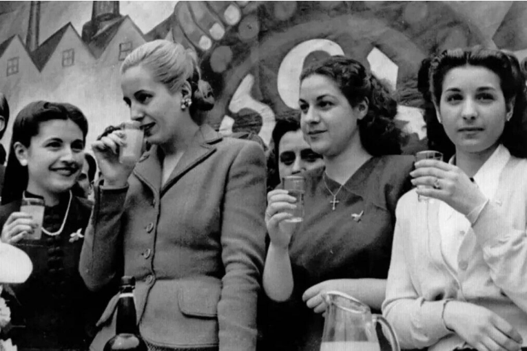 Mujeres Peronistas se Reúnen para Debatir el Futuro del PJ Mujeres Peronistas se Reúnen para Debatir el Futuro del PJ