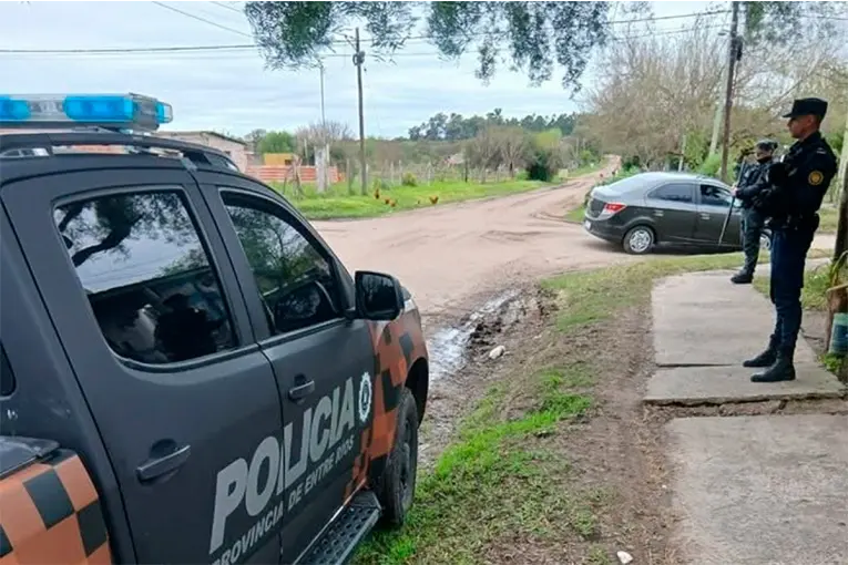Escalofriante homicidio en Feliciano: primo detenido por el asesinato de Ramón Báez Escalofriante homicidio en Feliciano: primo detenido por el asesinato de Ramón Báez